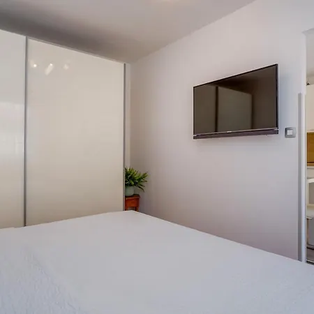 Leonida Apartment Mali Losinj Exterior photo