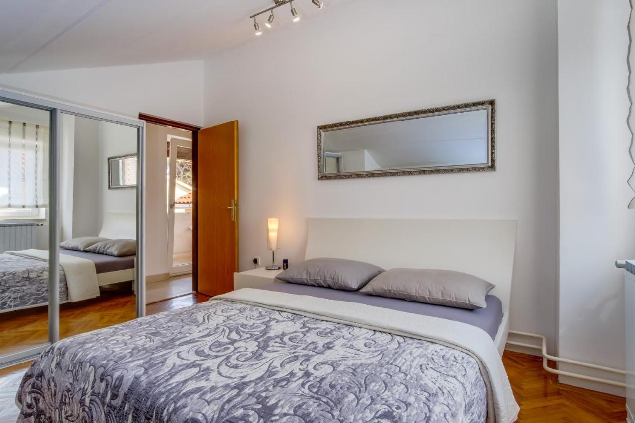 Apartment Leonida *